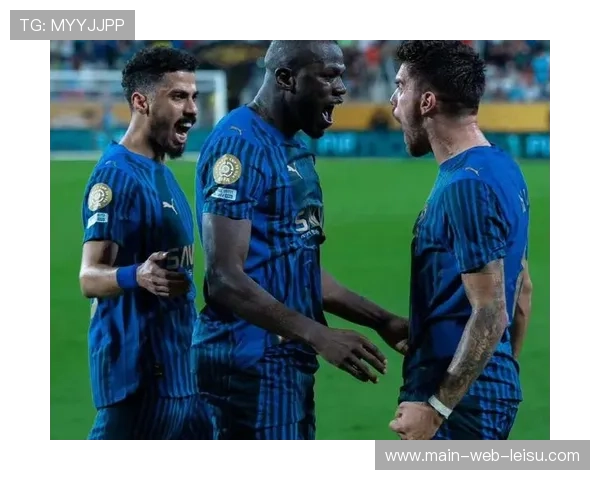 球迷热议世俱杯部分“冷门”比赛出现空旷看台问题。