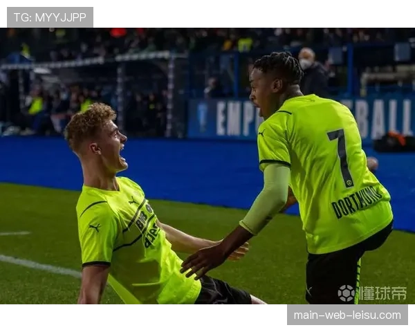 多特蒙德青训营引入虚拟现实技术,专项训练年轻球员定位球防守选位